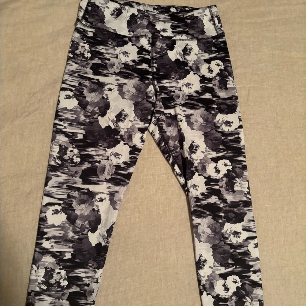 EXPRESS Athletics Leggings